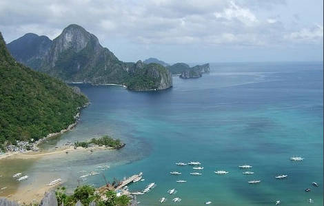 菲律賓巴拉望抱團(tuán)<strong>旅游</strong>簽字